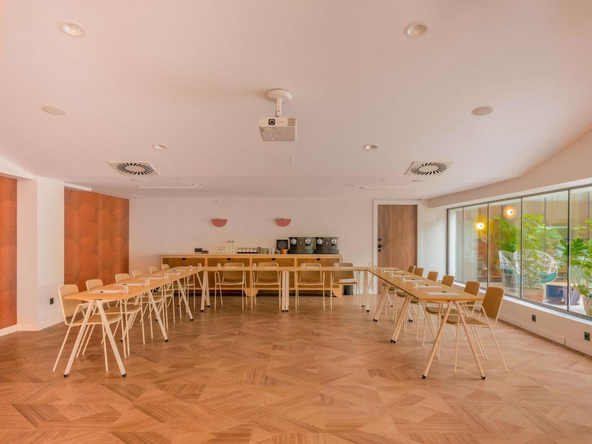 Ibis Styles Sevilla City Santa Justa Dış mekan fotoğraf