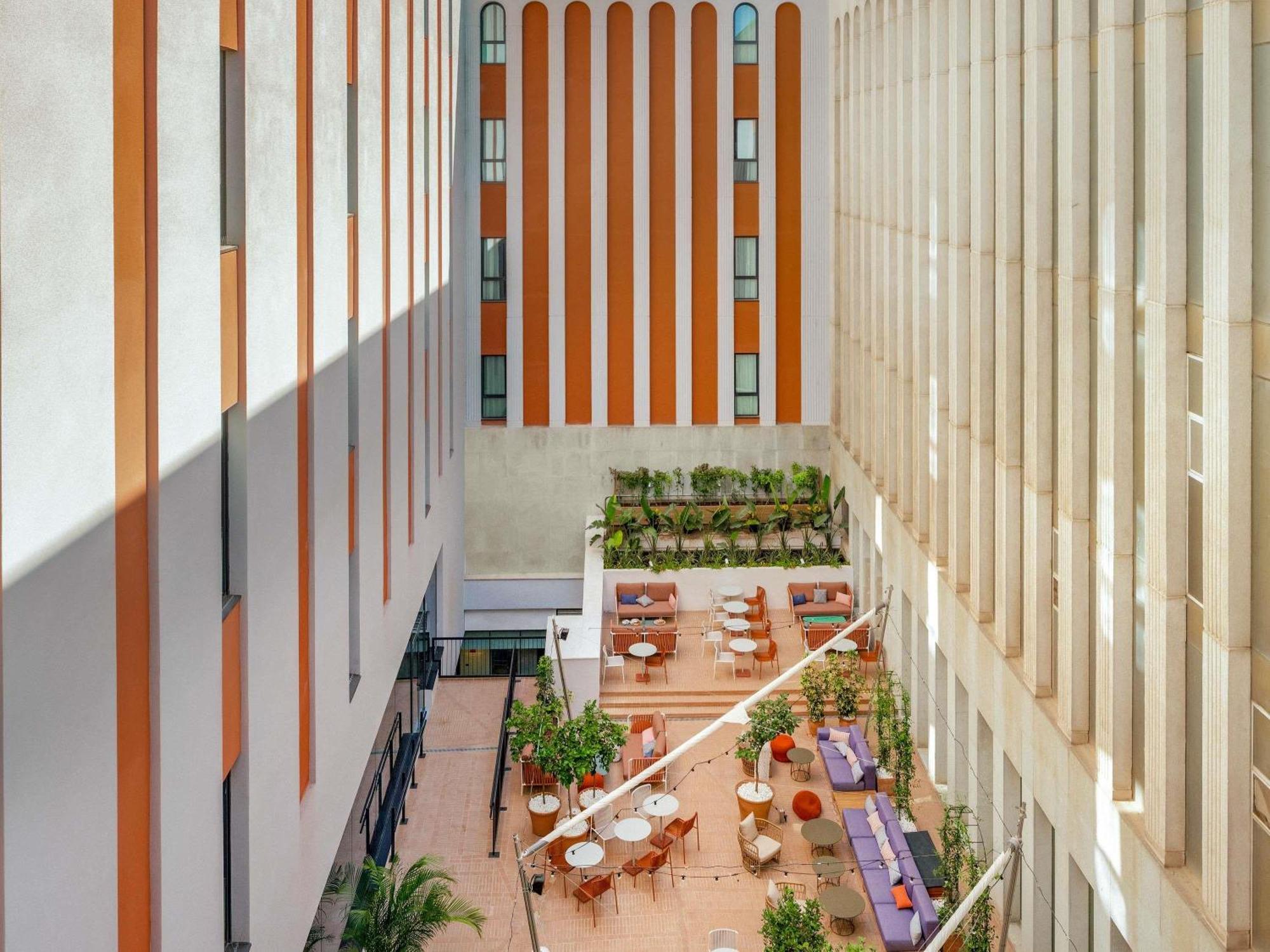 Ibis Styles Sevilla City Santa Justa Dış mekan fotoğraf
